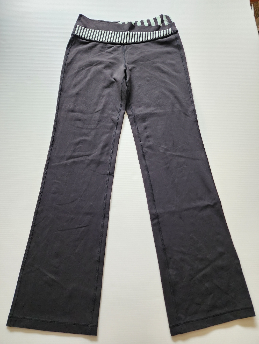 lululemon Astro Pant - Sea Stripe Mint Moment Black Classic - Sz 8 Reg RARE EUC